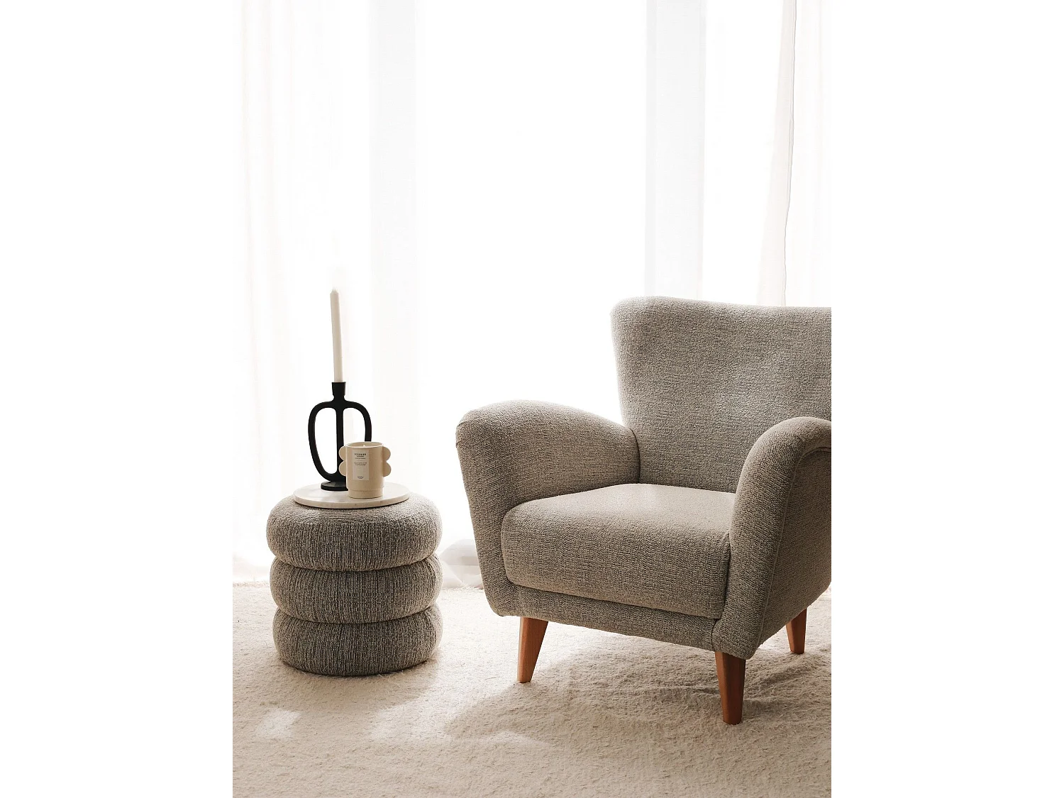 Fauteuil design Melda Bois foncé et Tissu bouclette Gris