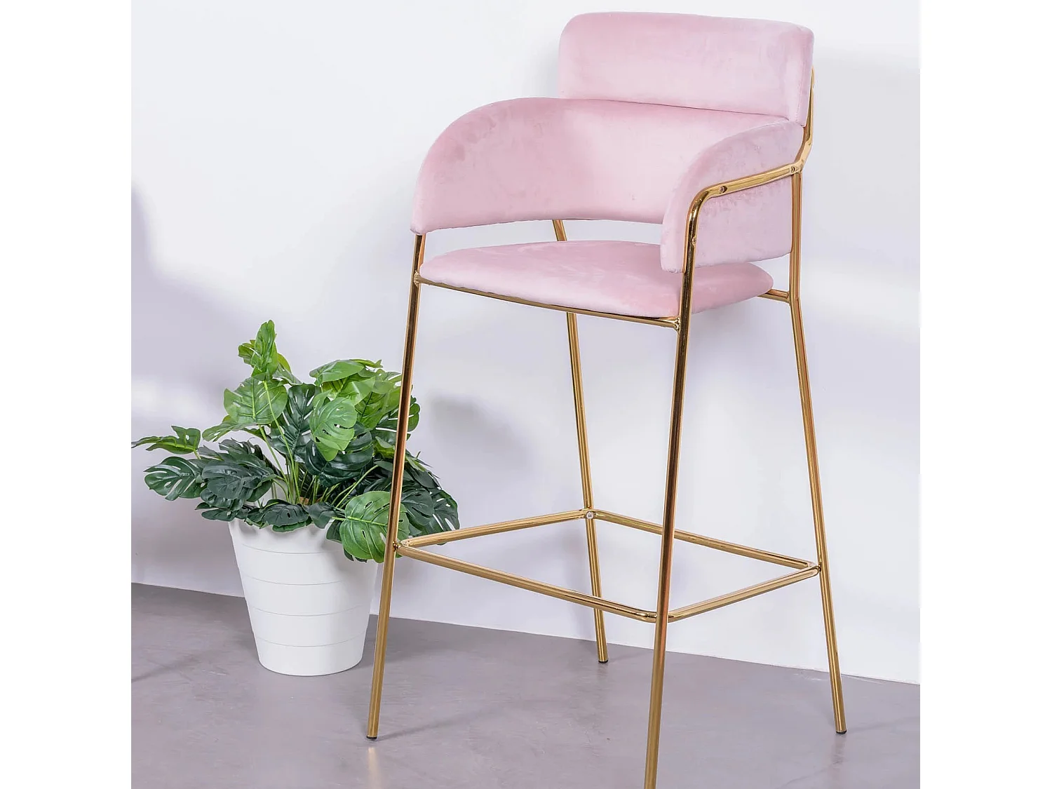 Tabouret design recouvert de velours et pieds dorés - Cruiser - Rose
