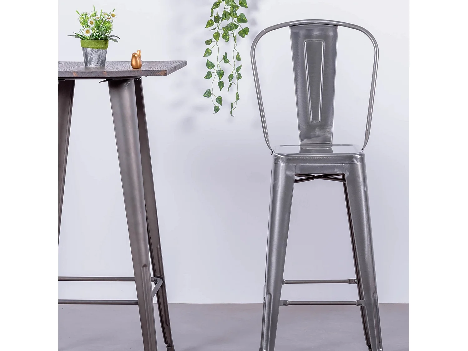 Taburete industrial en acero metalizado con respaldo alto (76cm) - Bistro - Metálico