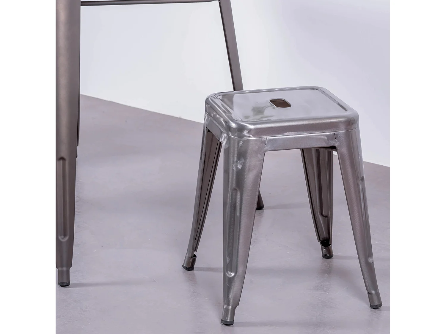 Tabouret bas industriel en acier métallisé (45cm) - Bistro - Métal
