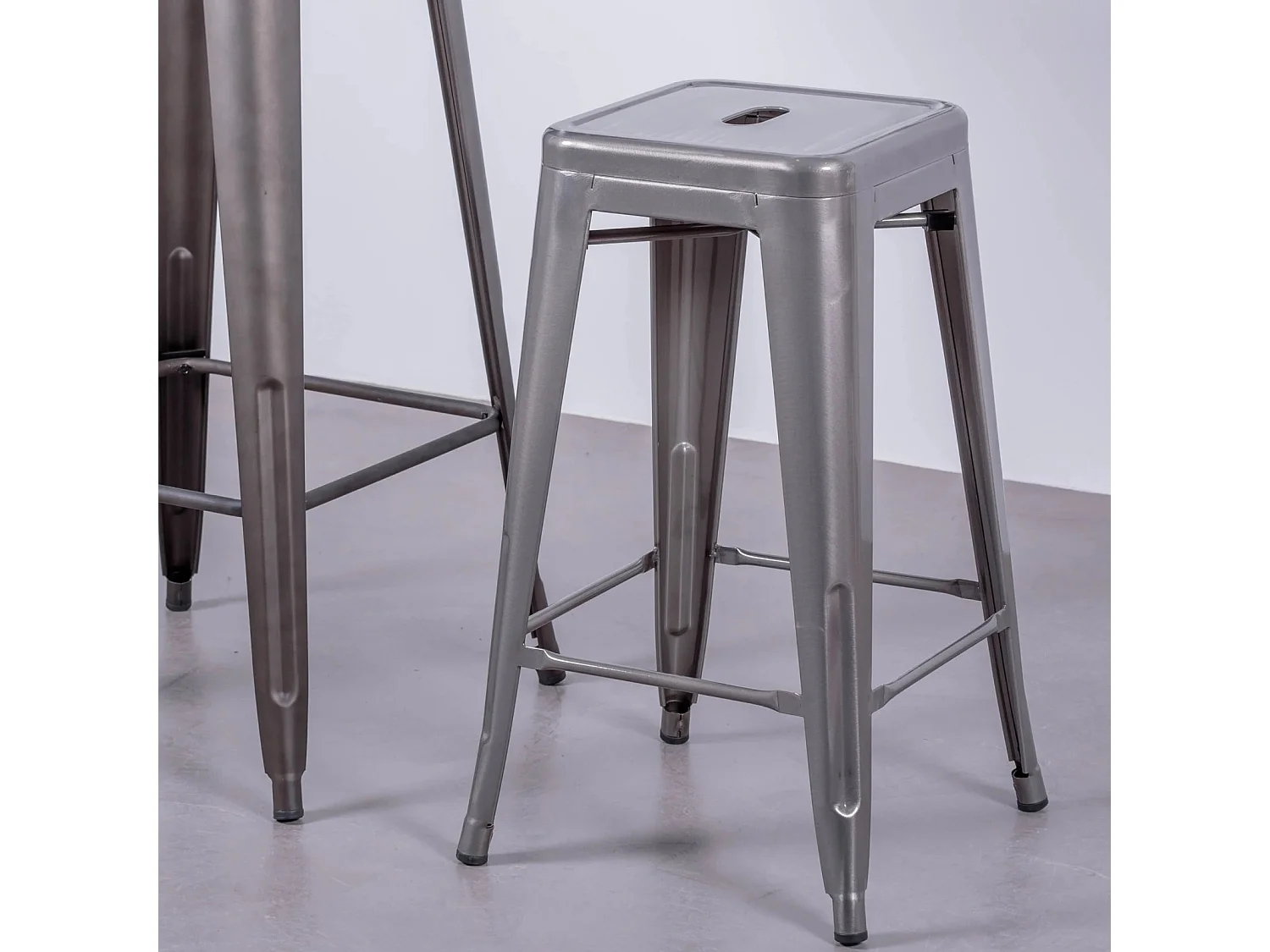 Tabouret empilable en acier métal (68cm) - Bistro - Métal