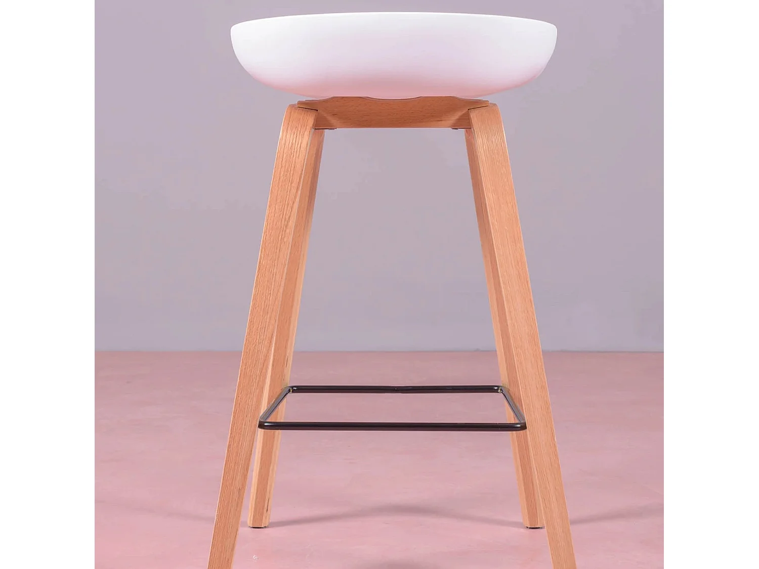 Banqueta nórdica com pernas em faia (63cm) - Daxer - Branco