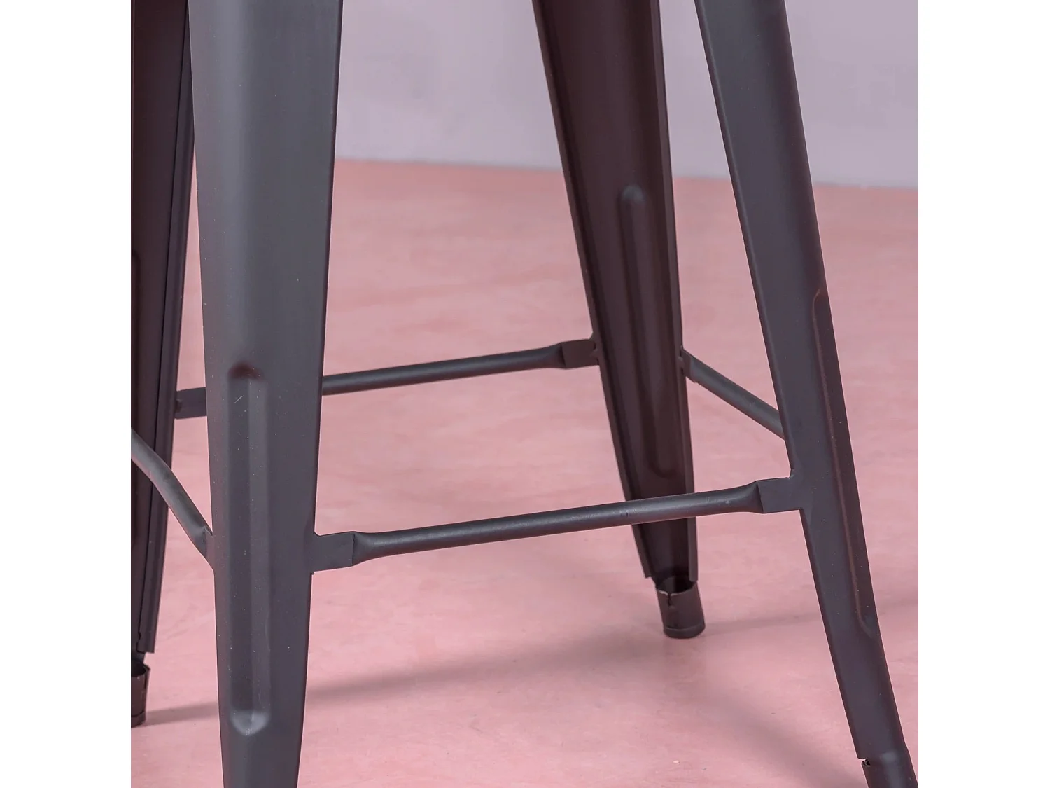 Sgabello impilabile in acciaio metallo (68 cm) - Bistro - Nero