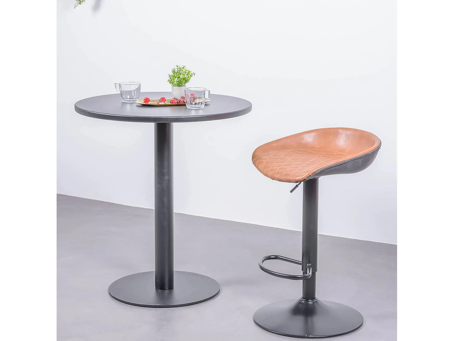 Tabouret réglable recouvert de simili cuir - Denver - Beige