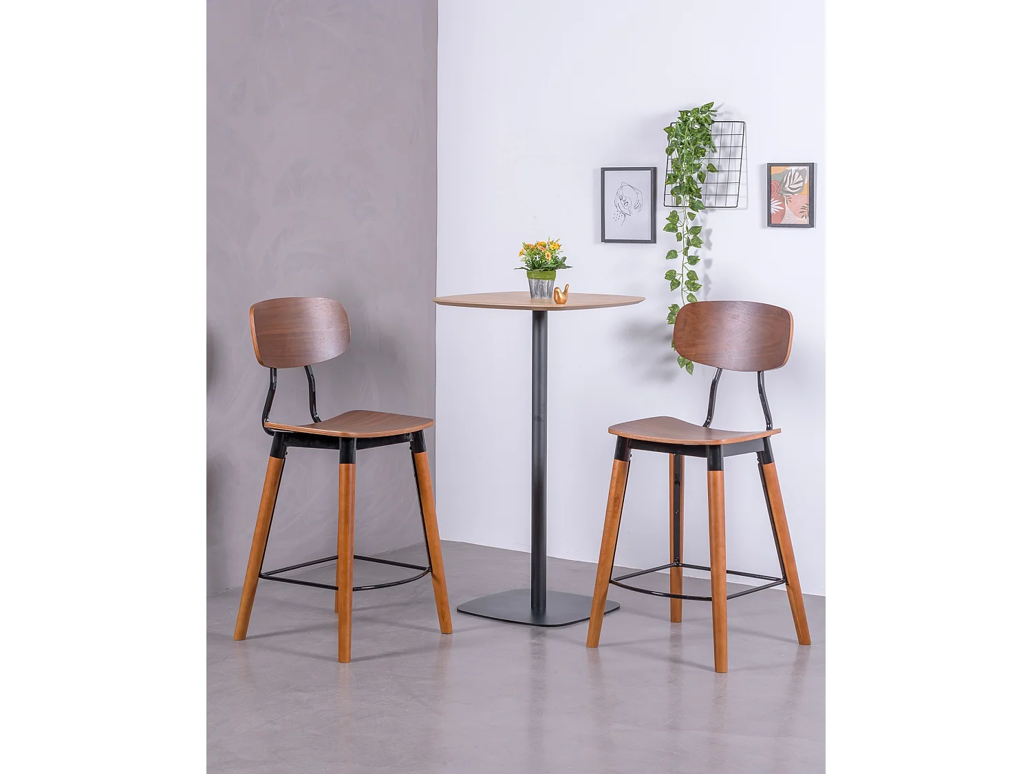 Banqueta industrial em madeira de nogueira - Copine - Noz