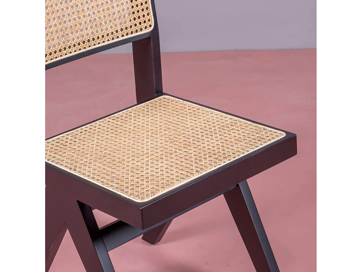 Silla cásica en rattan natural y madera de fresno - Compass - Negro