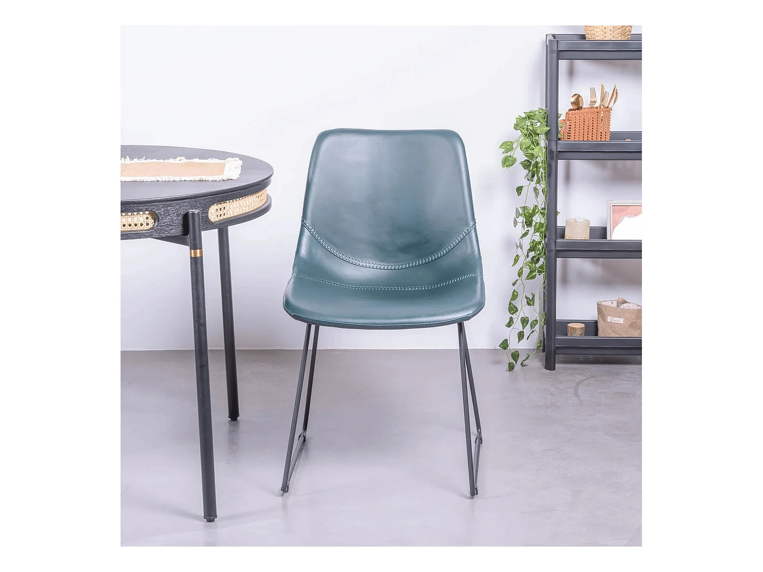 Chaise industrielle vintage tapissée en simili cuir - City - Bleu verdatre