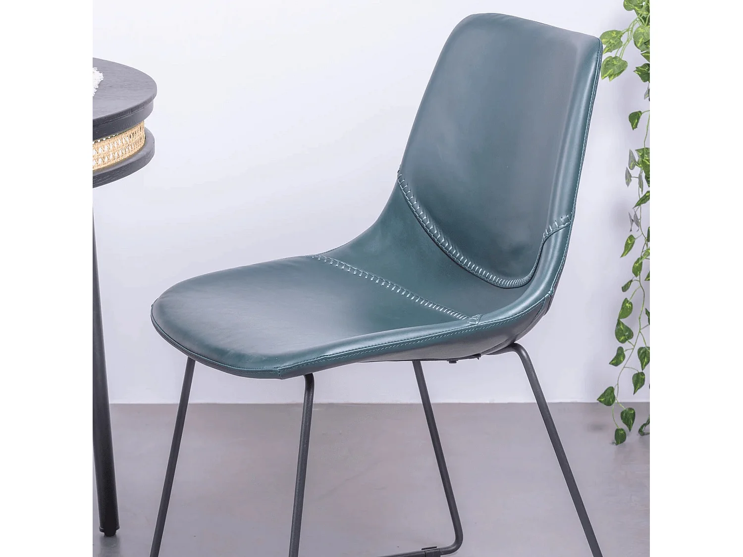 Chaise industrielle vintage tapissée en simili cuir - City - Bleu verdatre