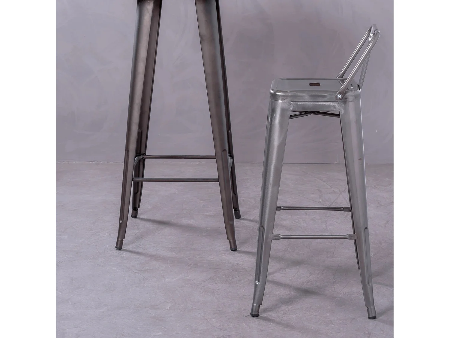 Industriële gemetalliseerde stalen kruk met lage rugleuning (76cm) - Bistro - Metaal