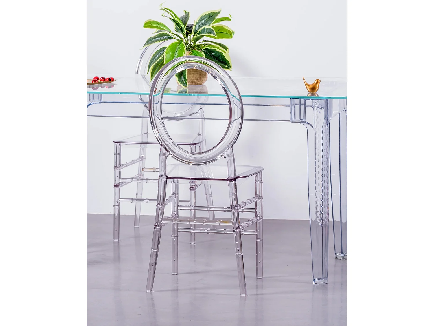 Ensemble meuble de salle à manger table transparente (140cm) et 4 chaises Isabelle - Ghost - Transparent