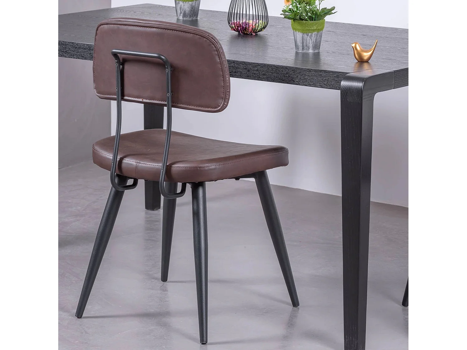 Chaise industrielle rétro tapissée en simili cuir - Copine - Brun