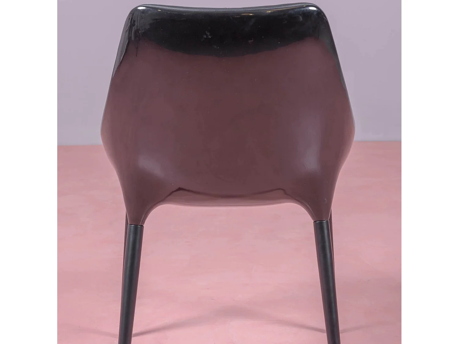 Moderner Designstuhl mit Kunstlederbezug - Olaan - Schwarz