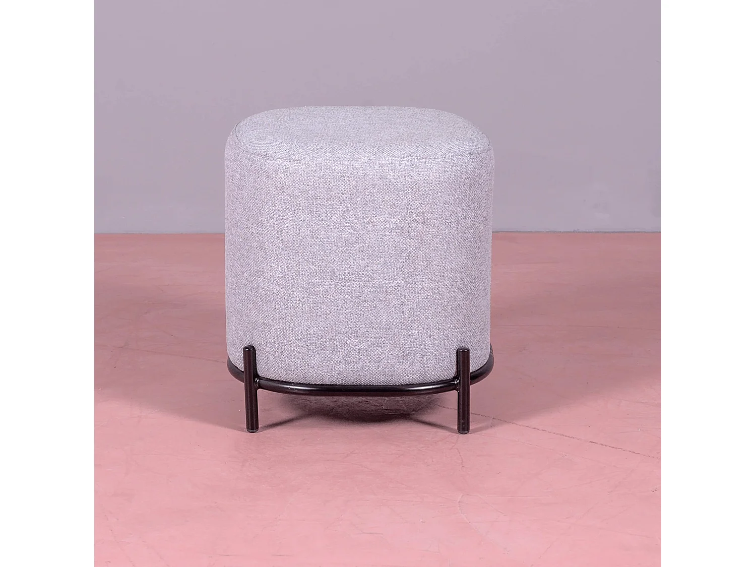 Repose-pieds pour le canapé au design minimaliste - Clair - Gris