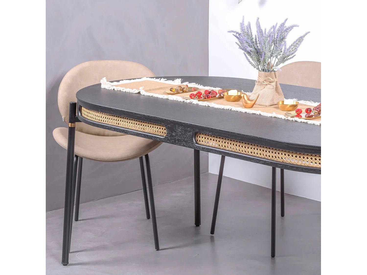 Retro-Esstisch mit natürlichen Rattandetails (180 x 90) - North - Schwarz