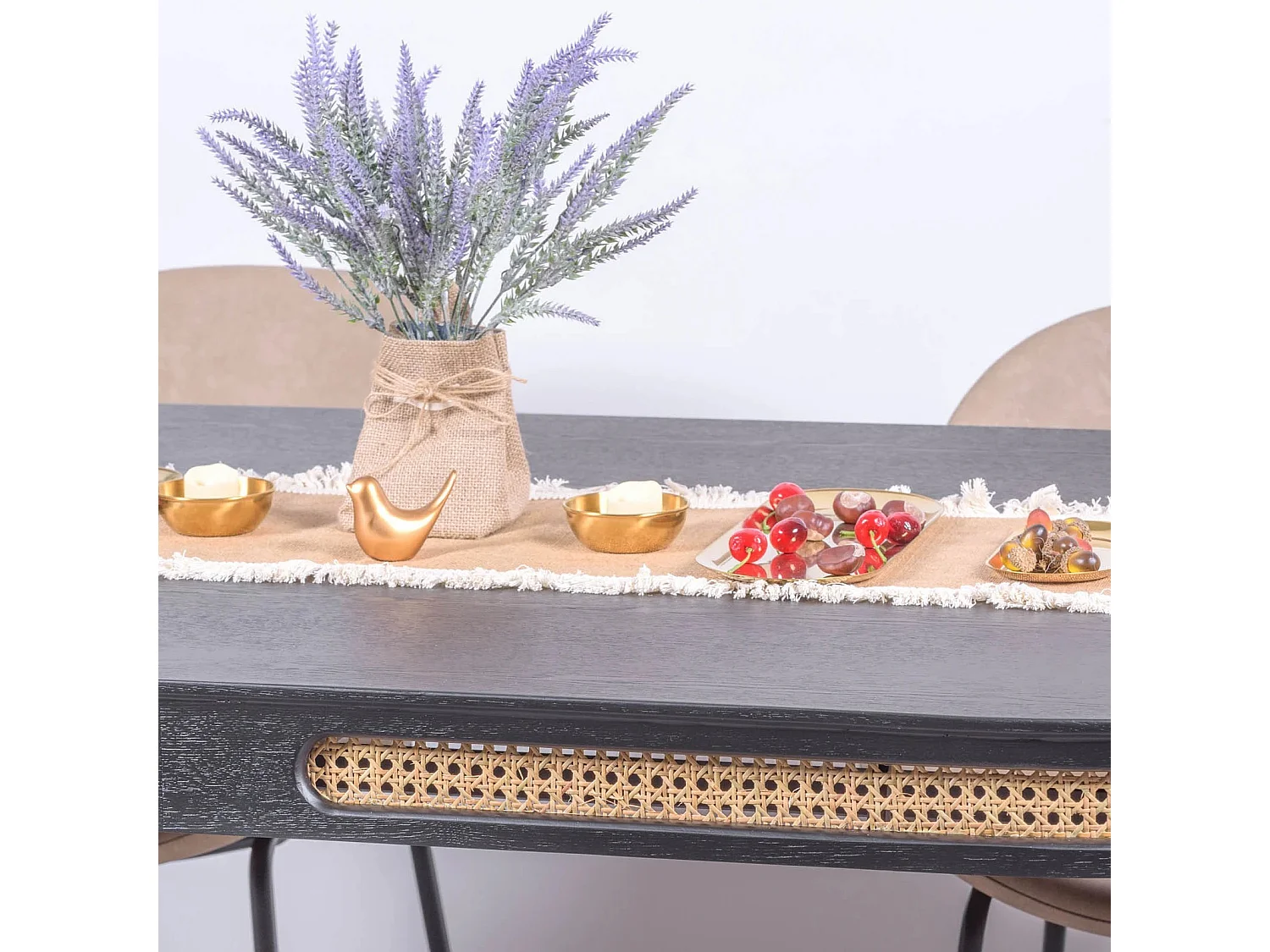 Retro eettafel met natuurlijke rotan details (180x90) - North - Zwart