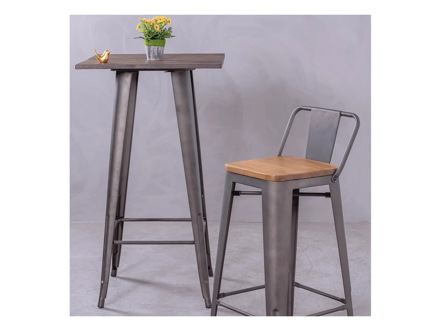Industriële hoge tafel in verouderd staal en donker hout - Bistro - Antiek