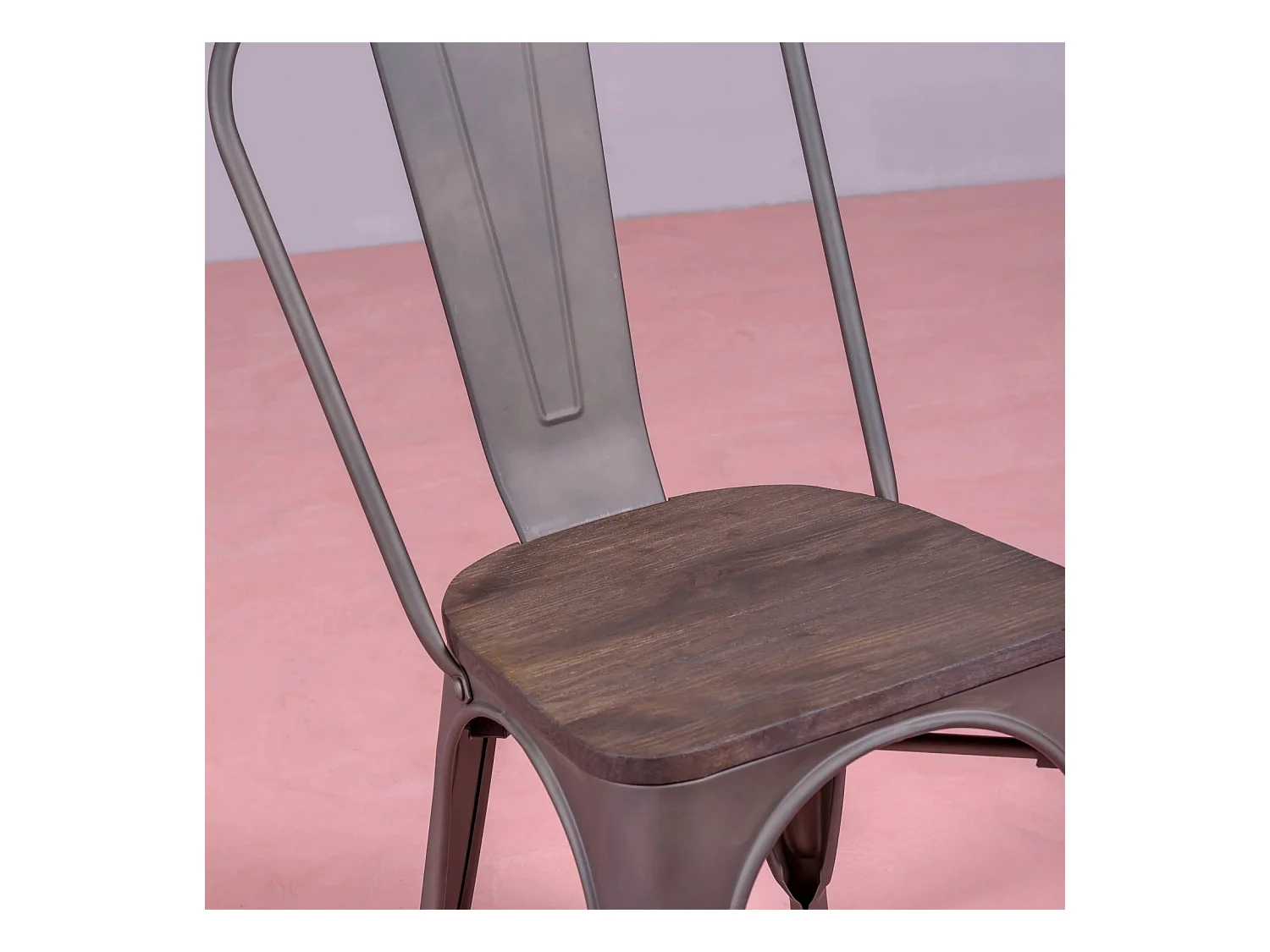 Oude industriële stoel met donkerhouten zitting - Bistro - Antiek