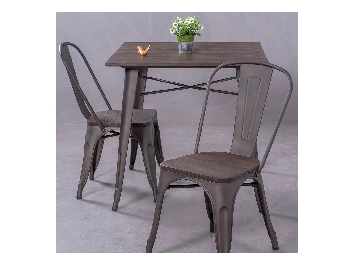 Oude industriële stoel met donkerhouten zitting - Bistro - Antiek