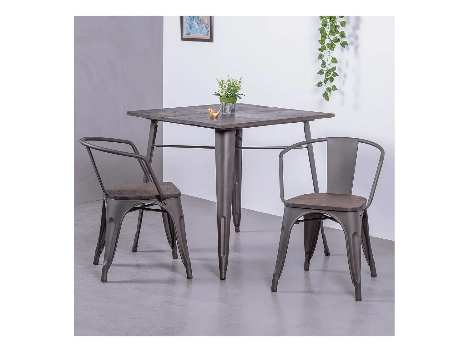 Verouderde industriële stoel met armleuningen en houten zitting - Bistro - Antiek