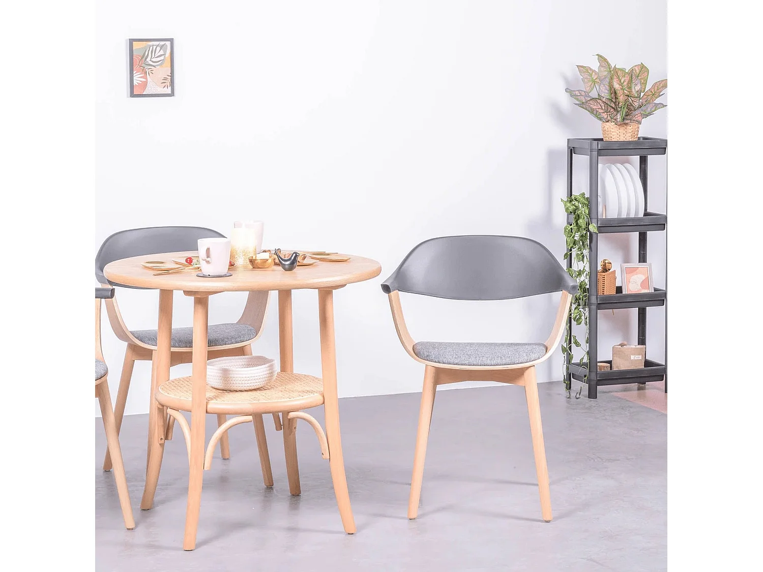 Chaise design scandinave en bois de frêne - Cabane - Noir