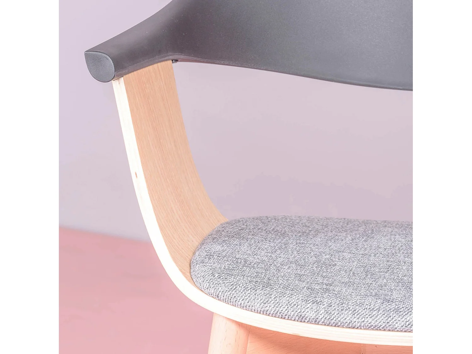 Chaise design scandinave en bois de frêne - Cabane - Noir