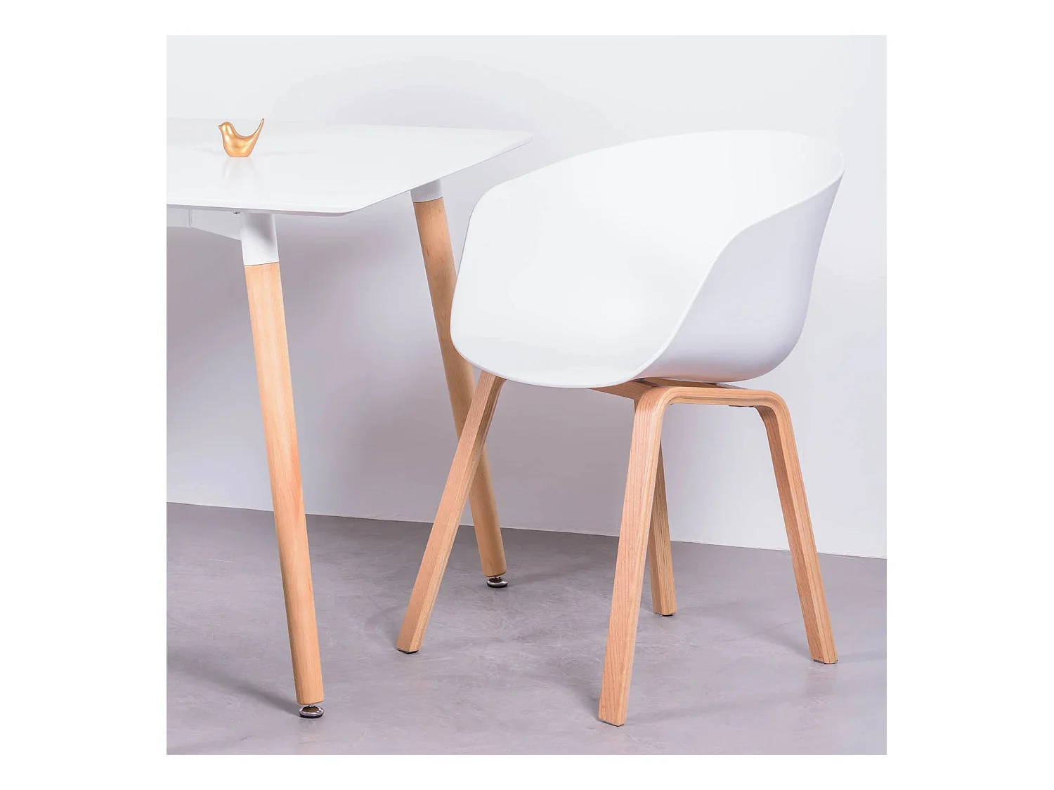 Stoel met kunststof zitting en beukenhouten poten - Daxer - Wit