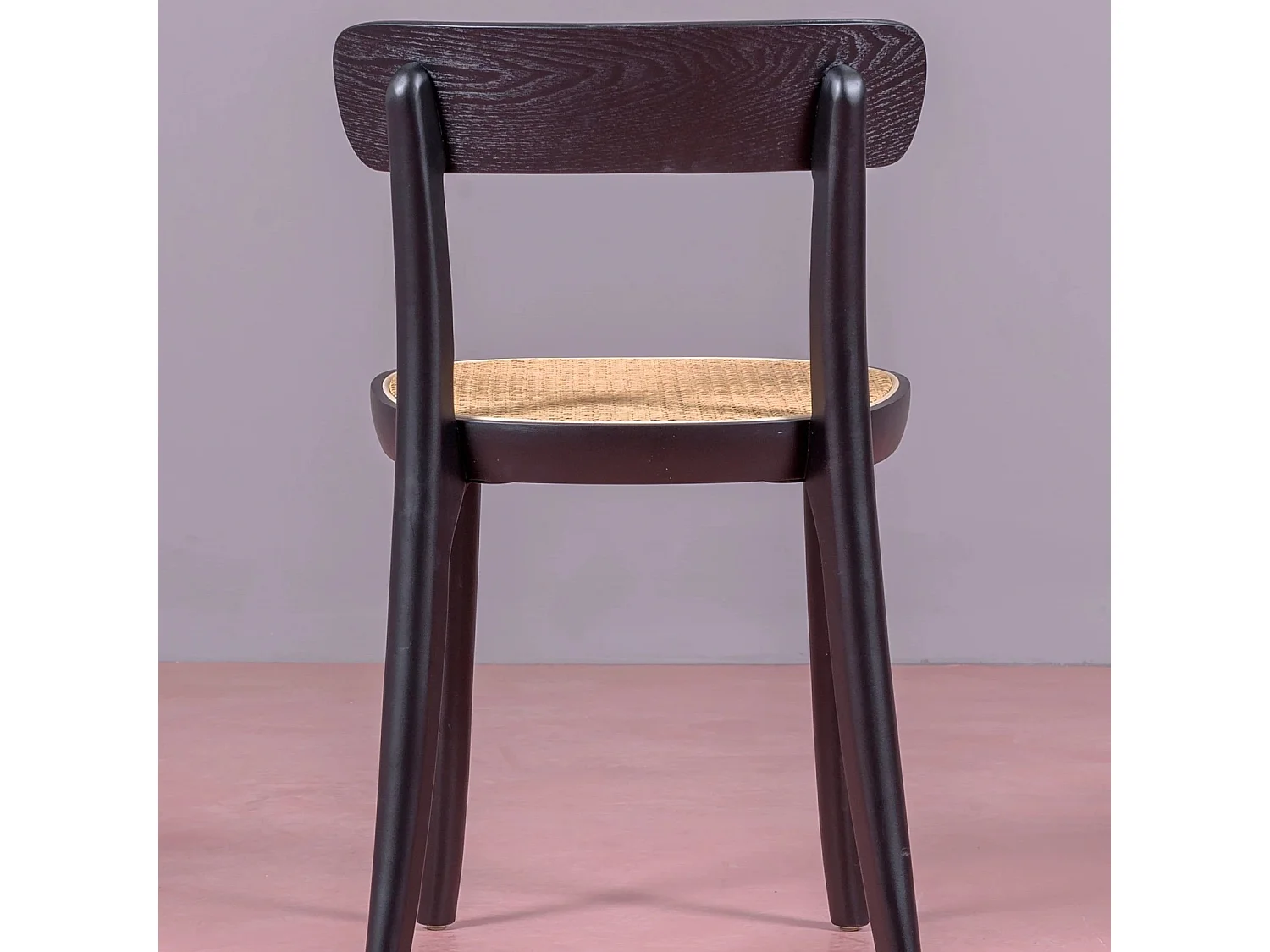 Chaise design en bois de frêne et assise en rotin naturel - Tours - Noir