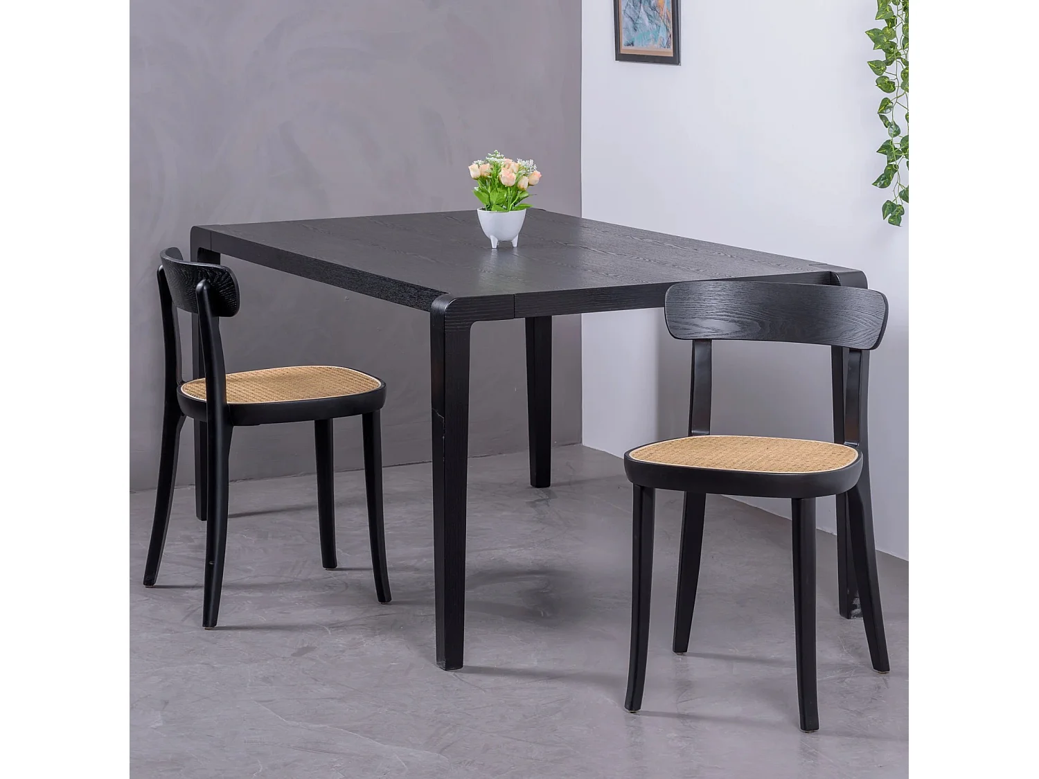 Chaise design en bois de frêne et assise en rotin naturel - Tours - Noir