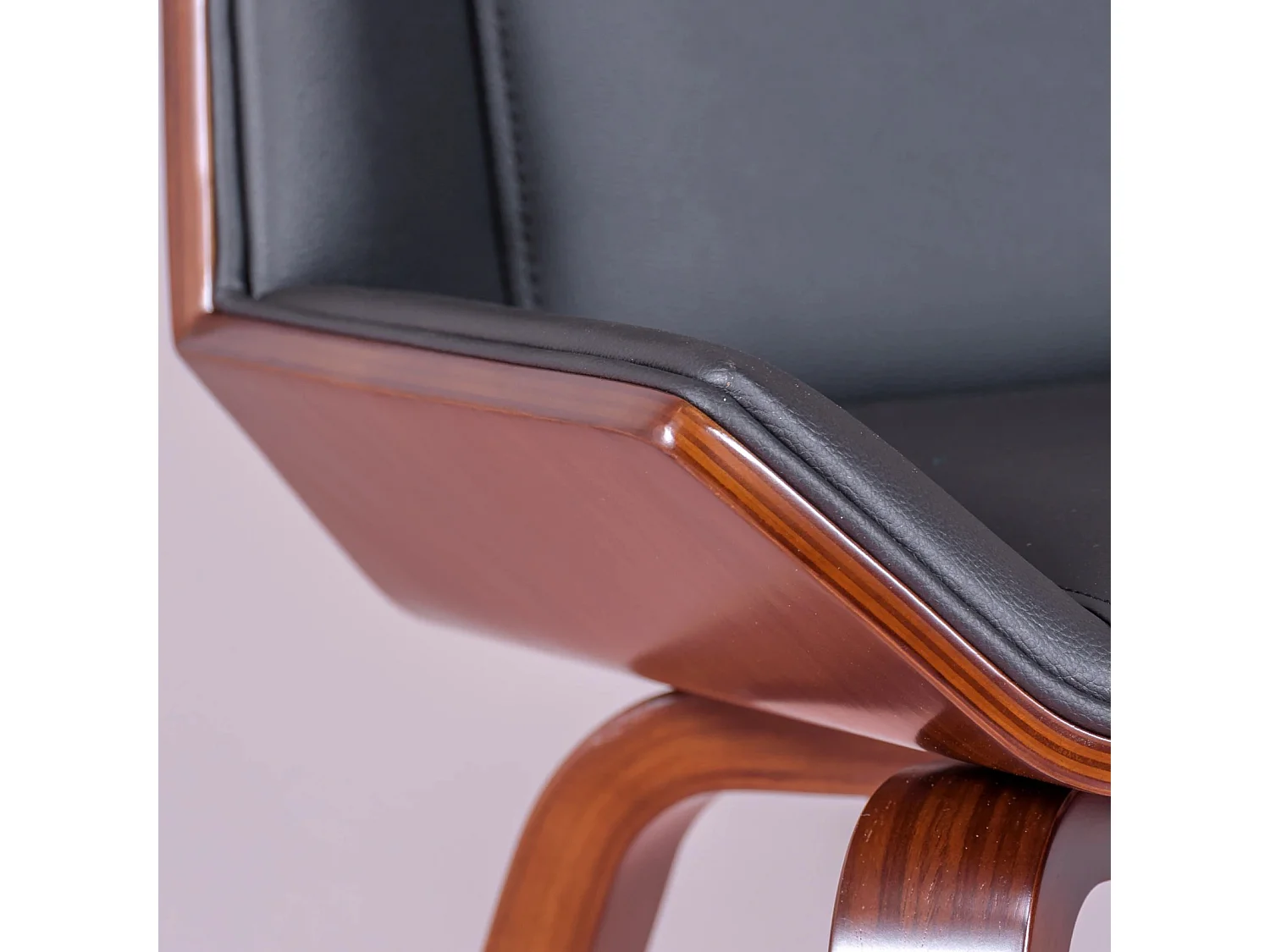 Donker notenhouten stoel met kunstleren kussen - Nordic S - Zwart