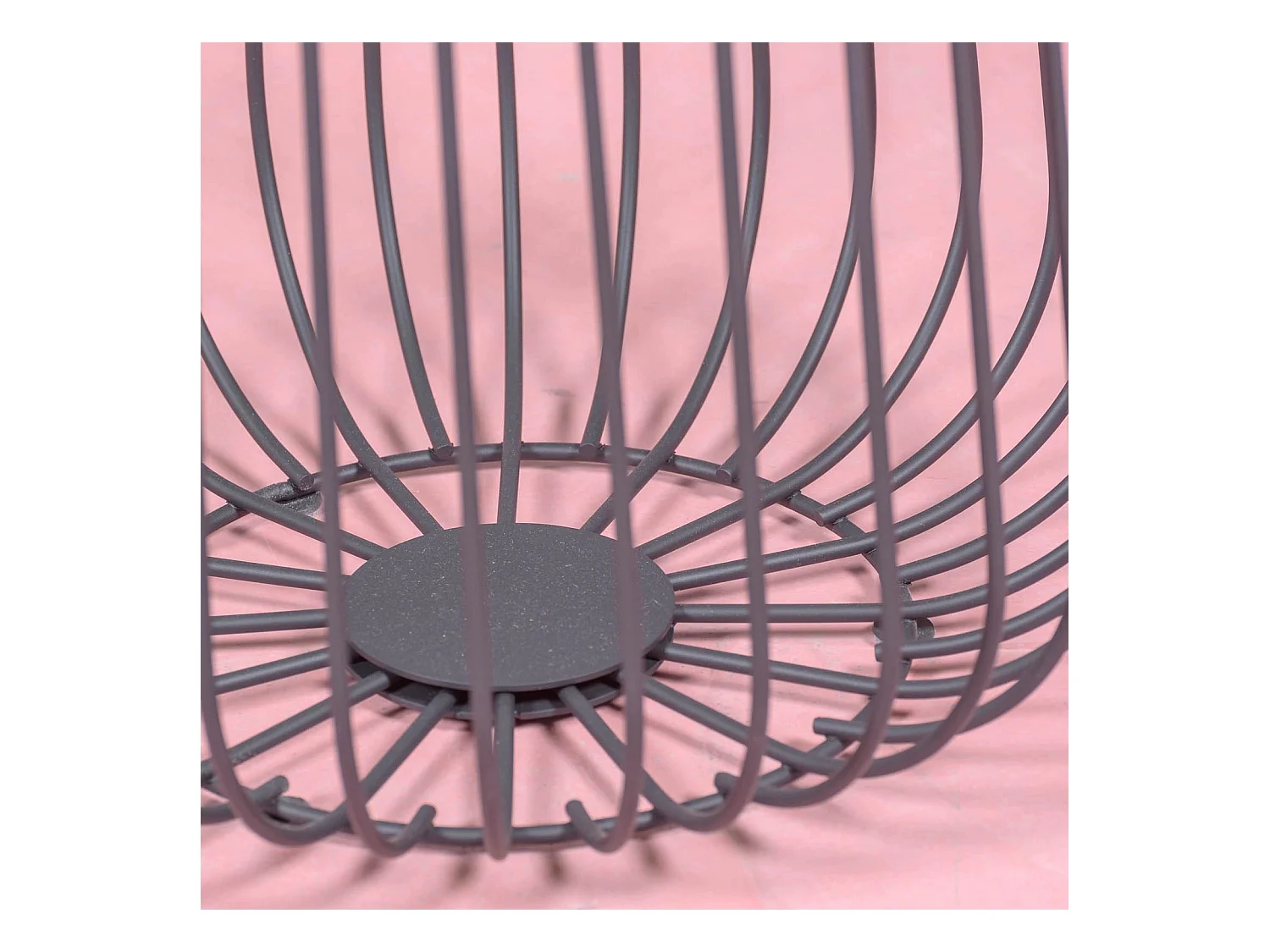 Ronde stalen bijzettafel geschikt voor buiten - Tanzania - Zwart