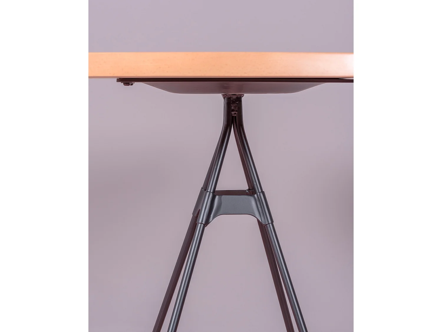 Industriële hoge tafel in beukenhout en gelakt staal (60x60cm) - Amadeus - Natuurlijke beuk