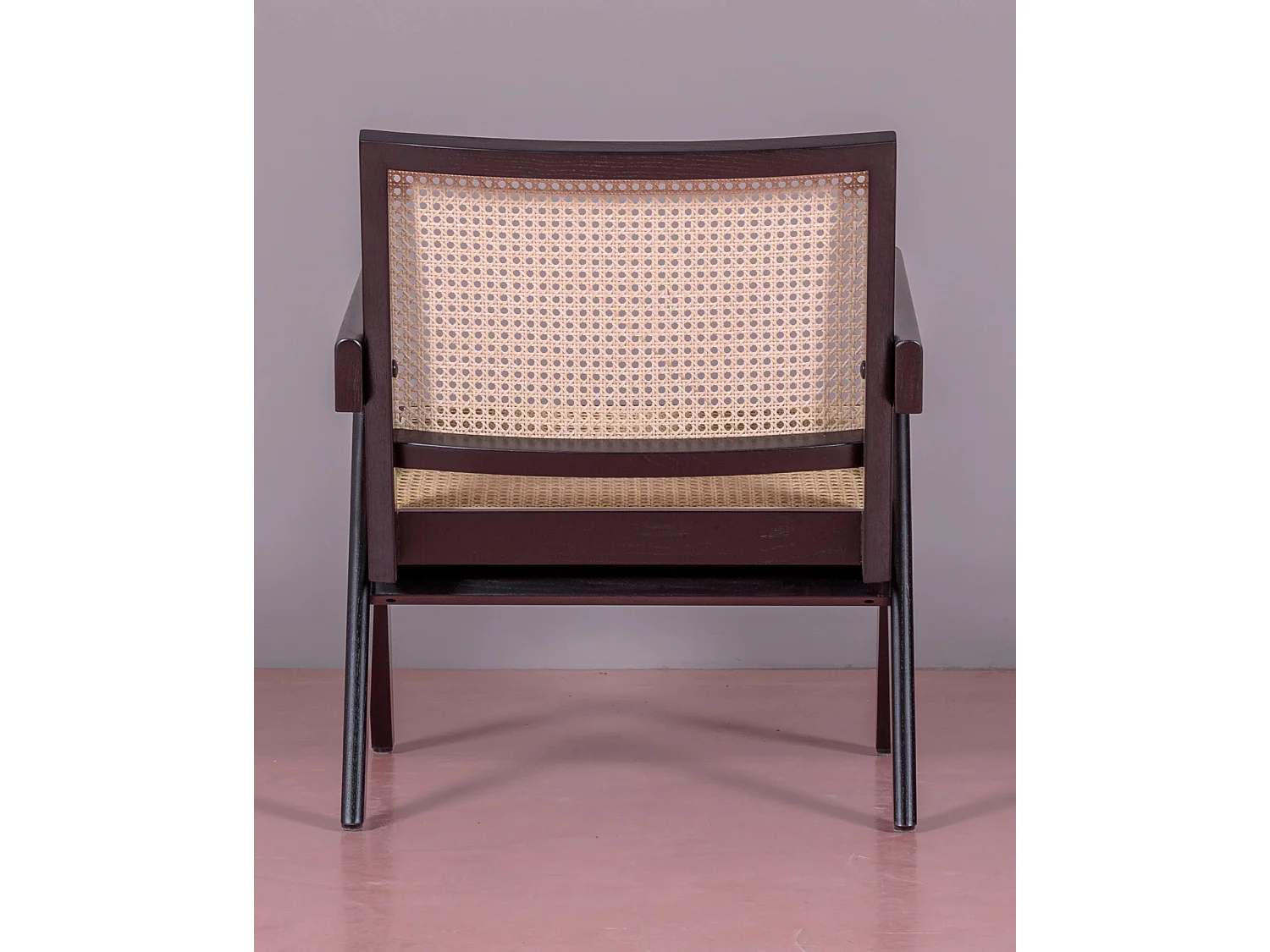 Sillón clásico con reposabrazos en madera de teca y ratán natural - Compass - Negro