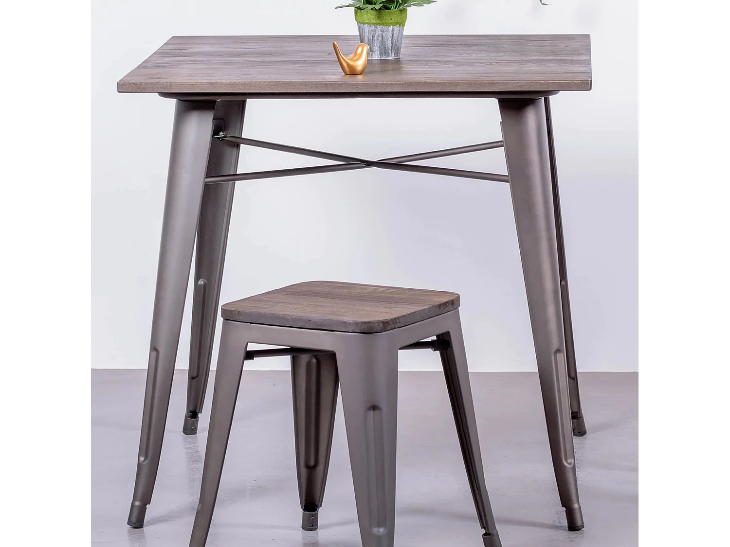 Table industrielle en acier vieilli et bois foncé - Bistro - Antique