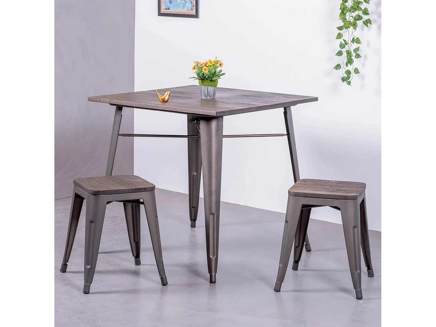 Table industrielle en acier vieilli et bois foncé - Bistro - Antique