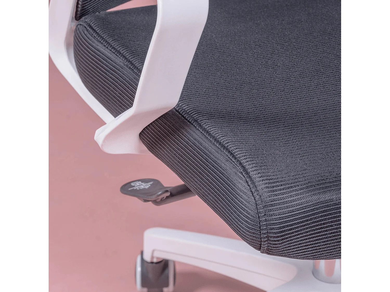 Silla de escritorio ergonómica en malla transpirable y reposacabezas ajustable - Mesh - Negro