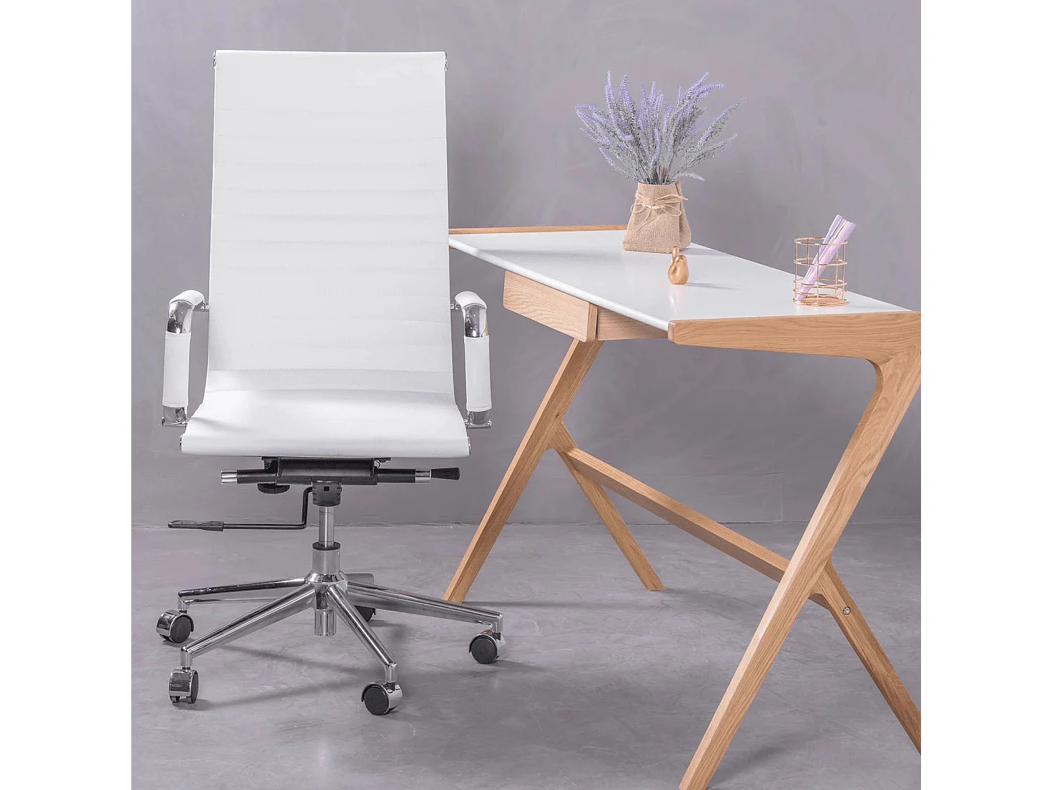 Chaise de bureau avec dossier haut rembourré en similicuir - Alu - Blanc