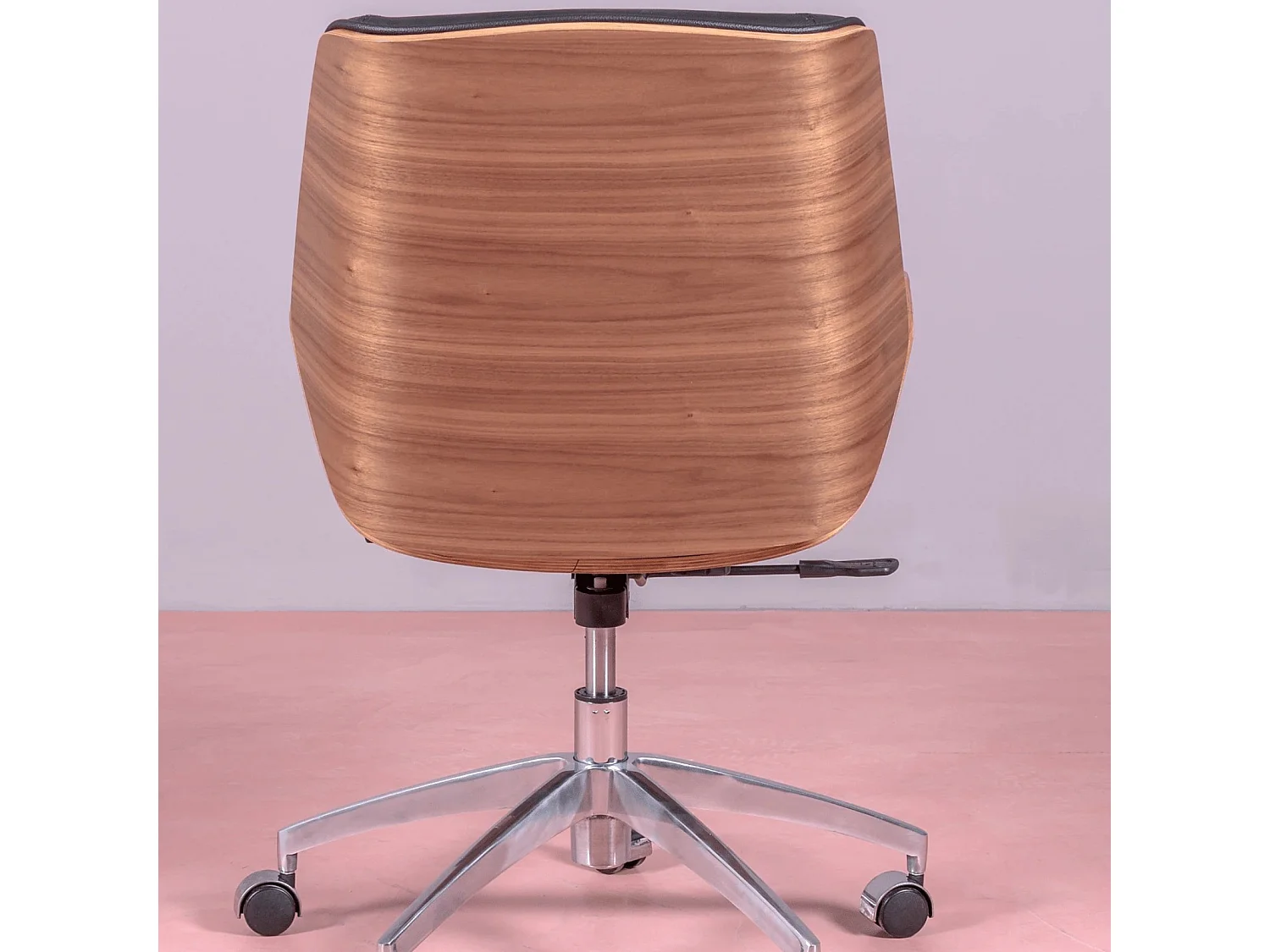 Bureaustoel met notenhout en bekleed met Italiaans leer - Nordic - Zwart