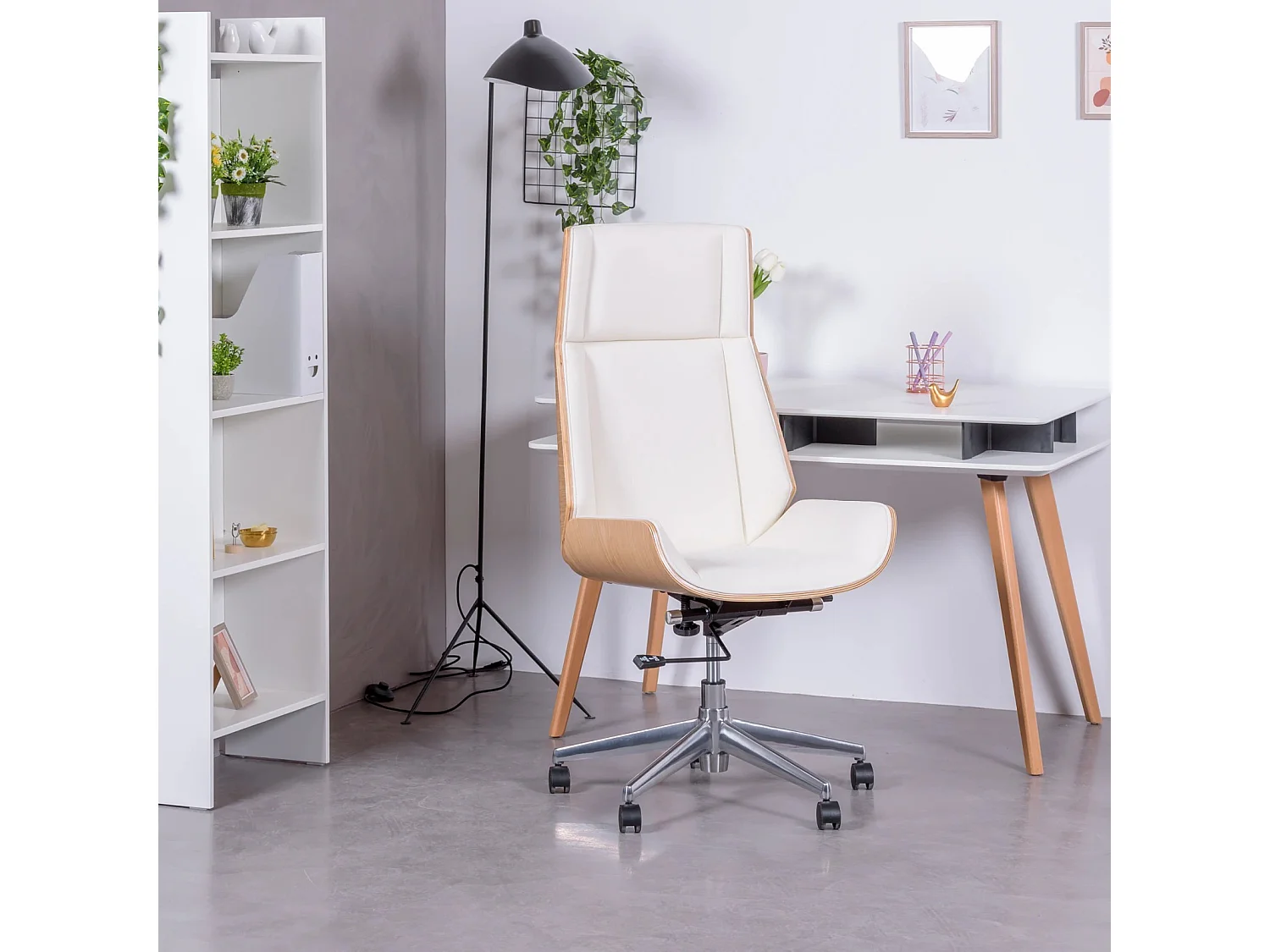 Silla oficina con respaldo alto en madera arce y tapizada en polipiel - Nordic S - Blanco