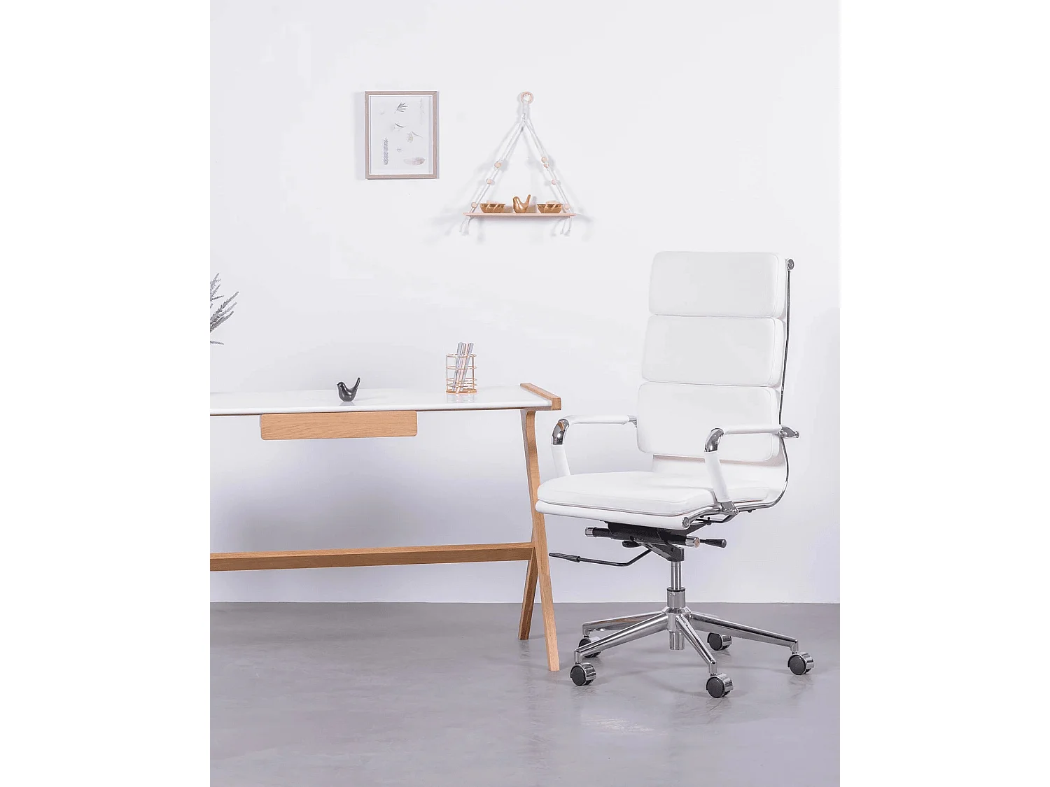Chaise de bureau à roulettes et dossier haut rembourré en simili cuir - Alu S - Blanc