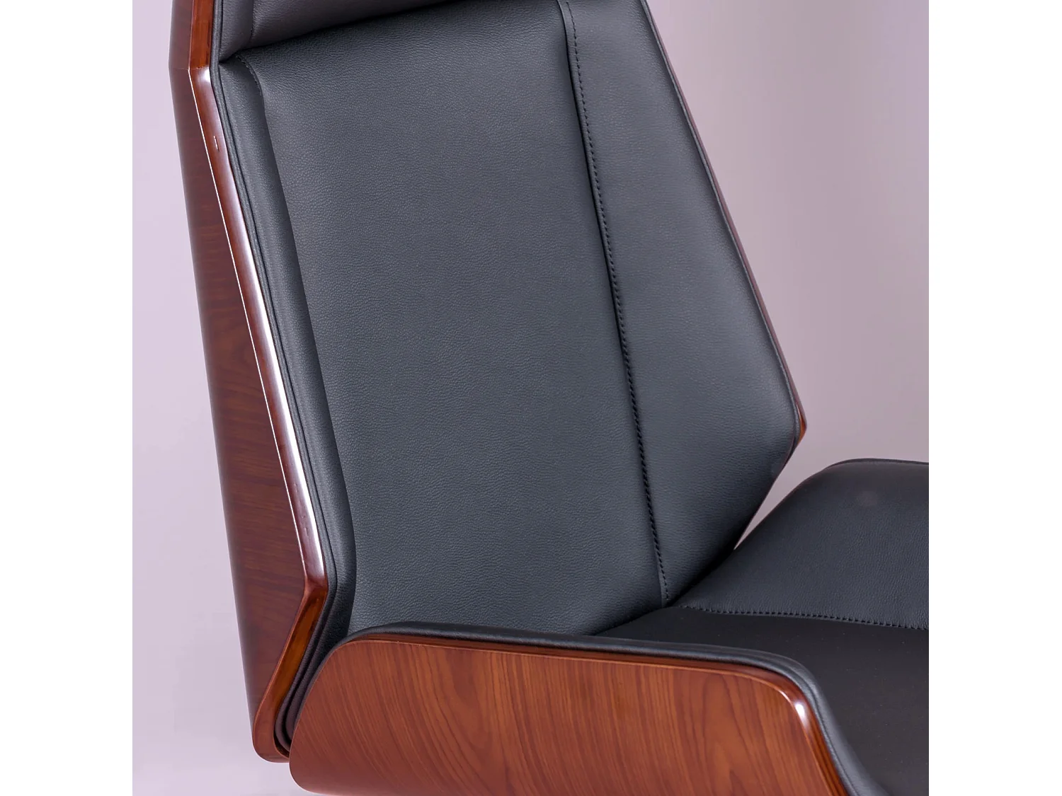 Sedia da ufficio in legno di noce e rivestita in similpelle - Nordic S - Nero
