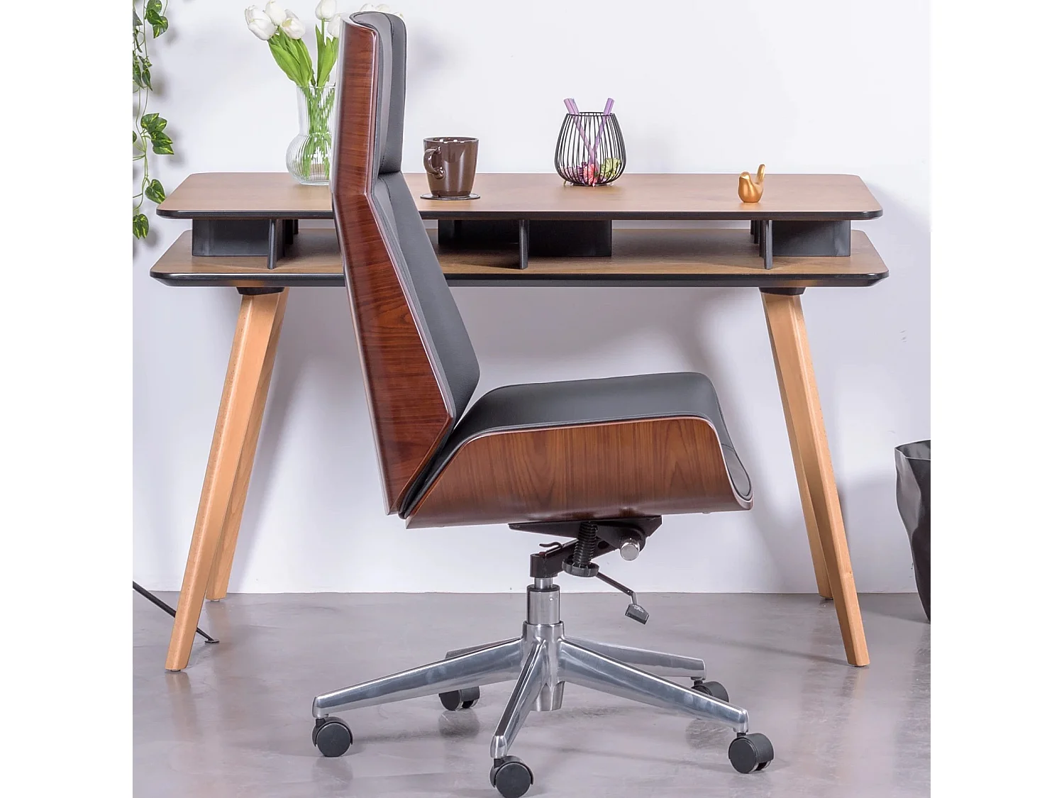 Sedia da ufficio in legno di noce e rivestita in similpelle - Nordic S - Nero