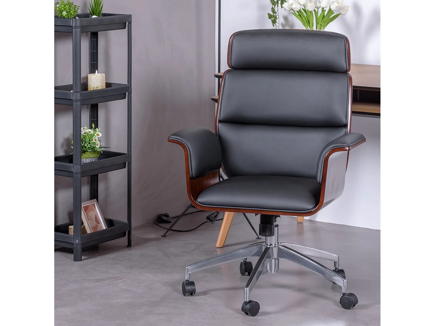 Bureaustoel voor leidinggevenden in donker walnoothout en bekleed met kunstleer - Nordic S - Zwart