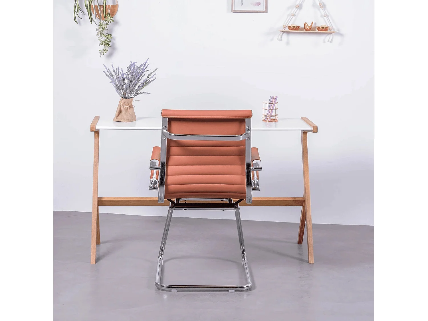 Chaise de bureau sans roulettes avec dossier bas et revêtement en simili cuir - Alu - Cognac