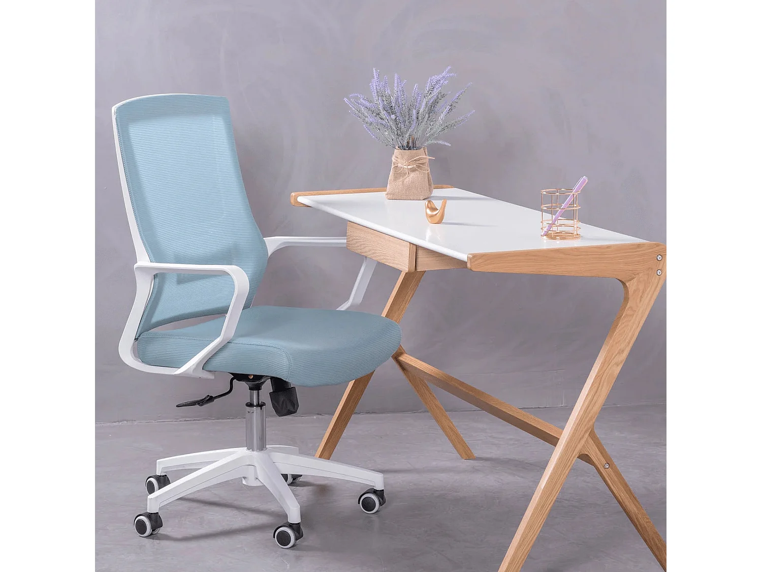 Chaise de bureau ergonomique avec roulettes et accoudoirs - Mesh - Bleu