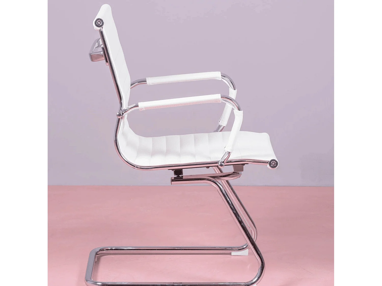 Bureaustoel zonder wielen met lage rugleuning en bekleed met imitatieleer - Alu - Wit