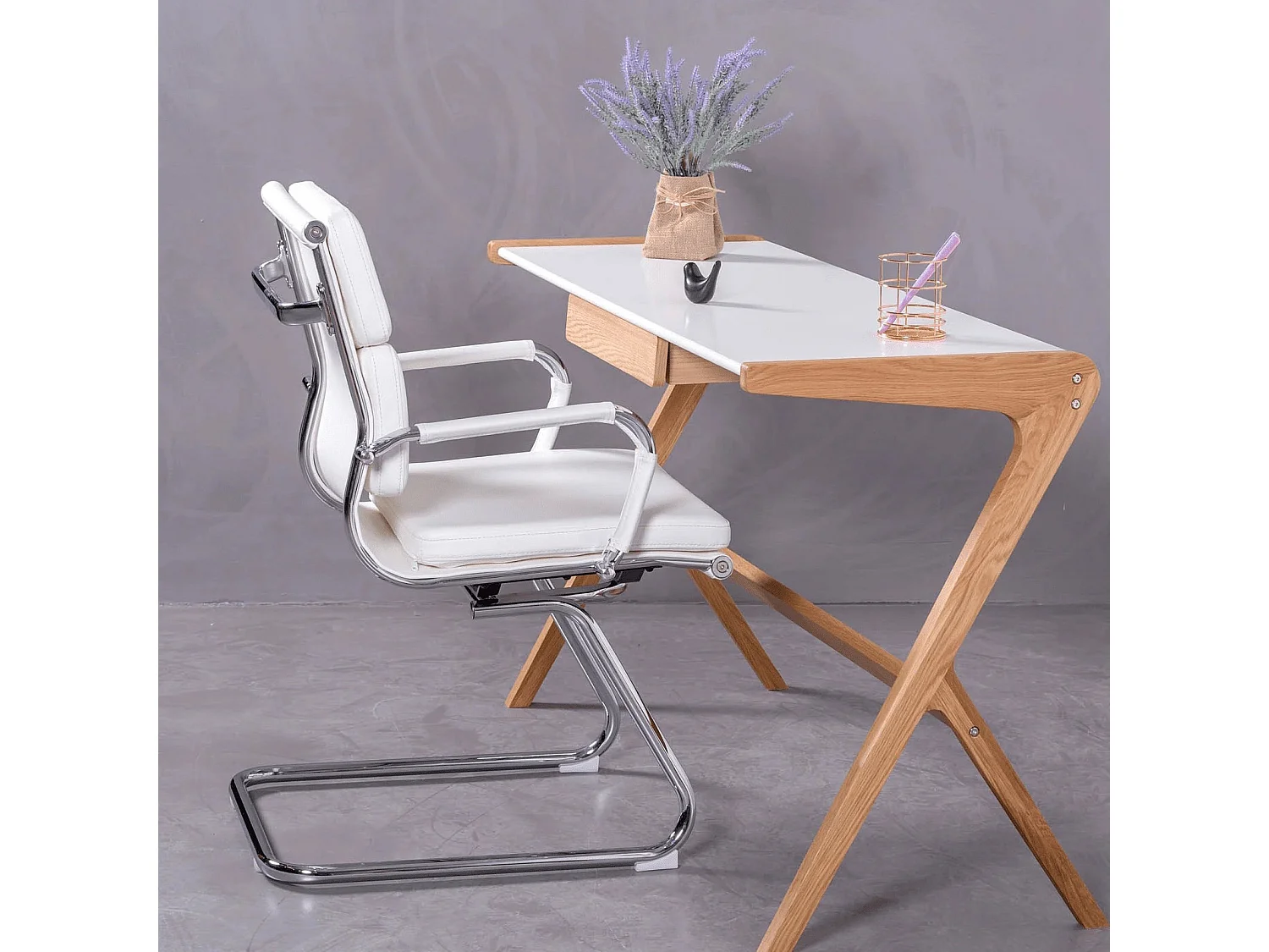 Chaise de bureau sans roulettes avec dossier bas et revêtement en similicuir - Alu S - Blanc