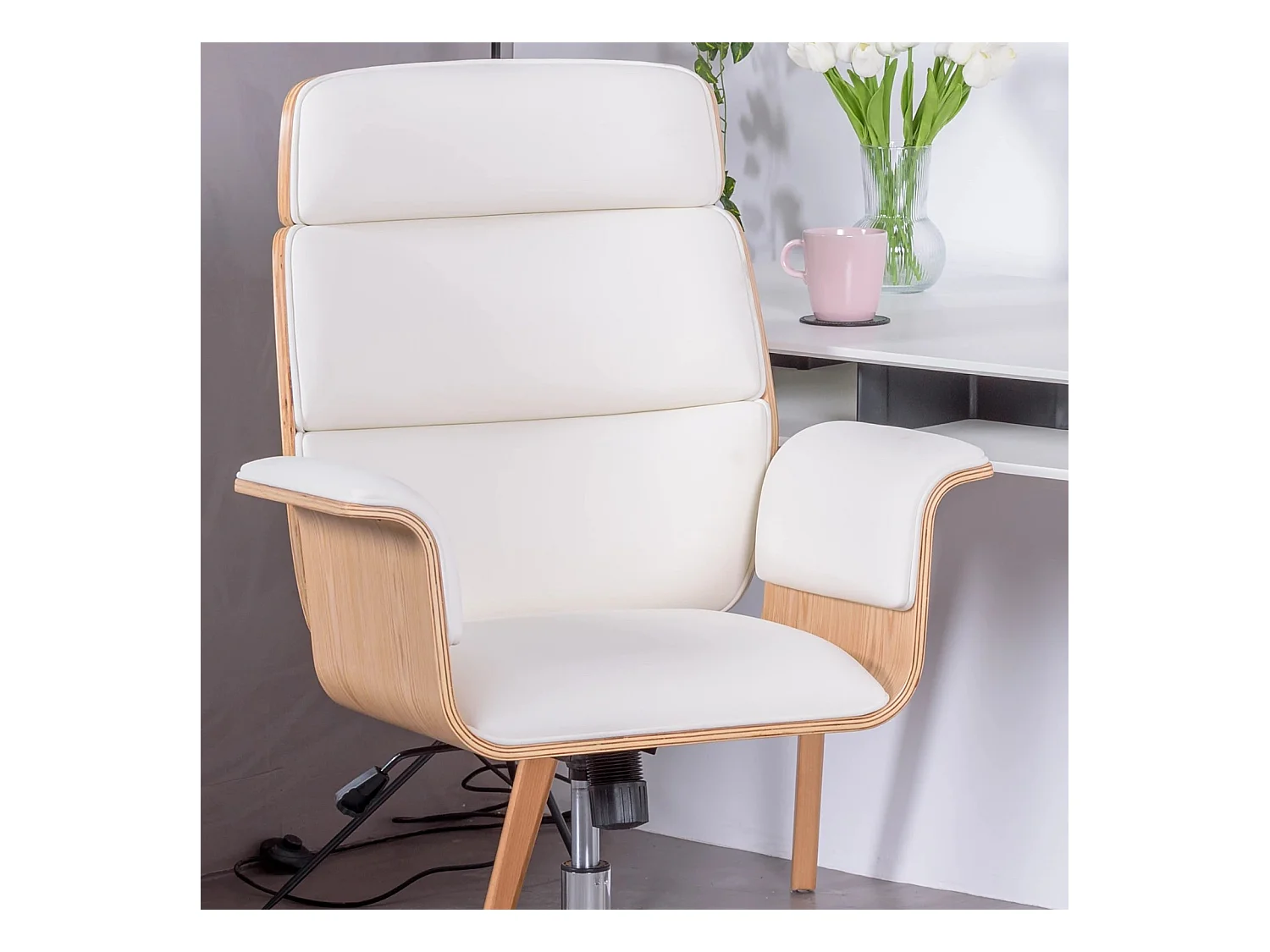Chaise de bureau pour cadres en bois d'érable clair et tapissée en simili cuir - Nordic S - Blanc