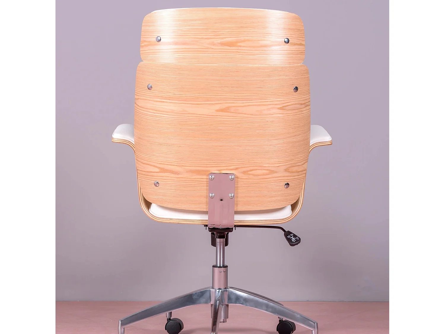 Chaise de bureau pour cadres en bois d'érable clair et tapissée en simili cuir - Nordic S - Blanc