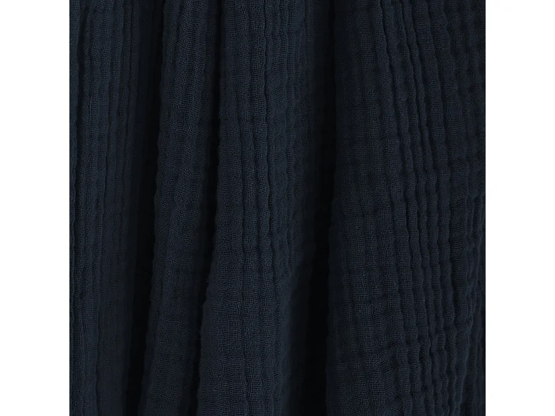 Plaid 130 x 160 cm en quadruple gaze de coton bleu nuit - PEPA 1