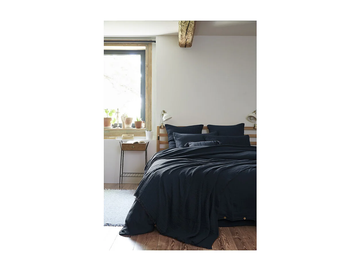 Plaid 130 x 160 cm en quadruple gaze de coton bleu nuit - PEPA 1